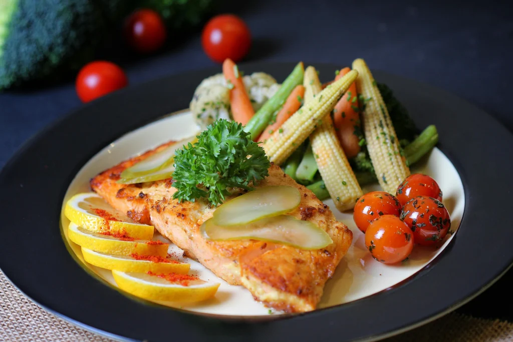 Healthy heart-friendly meal with salmon and vegetables for people using Atorvastatin 40mg to support cholesterol and heart health
